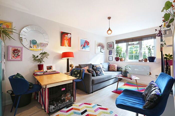 1 Bedroom Flat For Sale In Havil Street, London, SE5