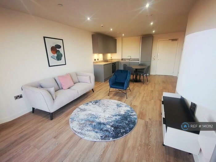 2 Bedroom Flat To Rent In Store Street, Manchester, M1