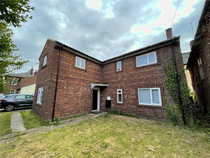 4 Bedroom Detached House To Rent In Kings Park Road, Southampton, SO15