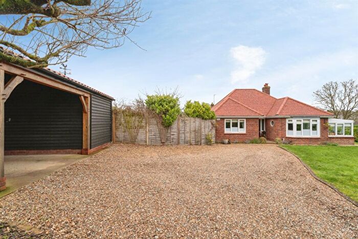 3 Bedroom Detached Bungalow For Sale In Norwich Road, Fakenham, NR21