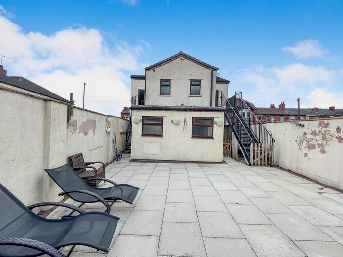 1 Bedroom Flat To Rent In Moorside Road, Swinton, Manchester, M27