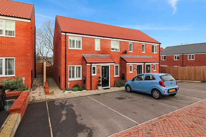 2 Bedroom House To Rent In Jasper Avenue, Chesterfield, S41