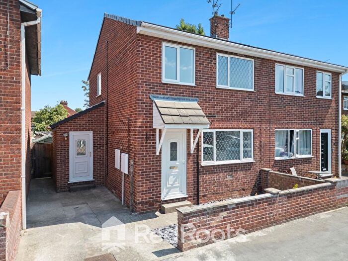3 Bedroom Semi-Detached House For Sale In Halmshaw Terrace, Bentley, Doncaster, South Yorkshire, DN5