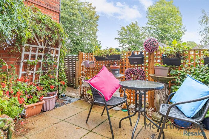 1 Bedroom Flat For Sale In Oakfield Court, Crofts Bank Road, Urmston, Manchester, M41