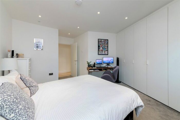 1 Bedroom Flat To Rent In Cube Building, - Wenlock Road, N1
