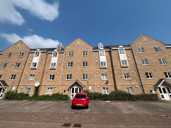 2 Bedroom Flat To Rent In Henry Bird Way, Northampton, NN4
