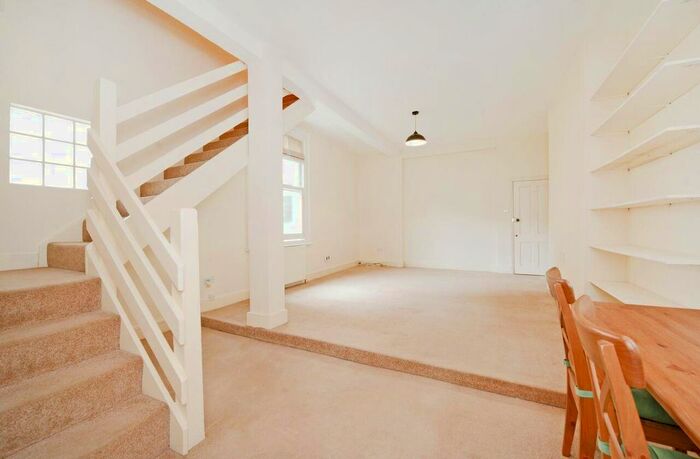 2 Bedroom Flat To Rent In Grange Road, Ealing, W5