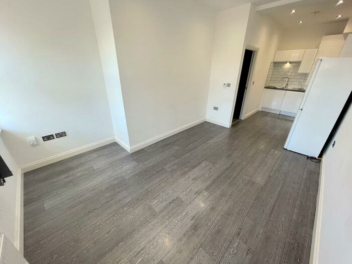 1 Bedroom Apartment To Rent In King Street, Luton, LU1