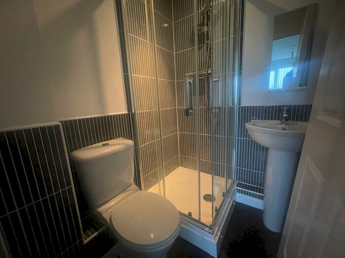 2 Bedroom Ground Flat To Rent In Hither Fields, Gravesend, Kent, DA11