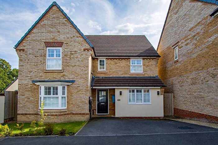 4 Bedroom Detached House For Sale In Rhodfa'r Morwydd, Penarth, CF64