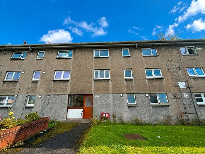 2 Bedroom Flat For Sale In Torwood Avenue, Grangemouth, Stirlingshire, FK3