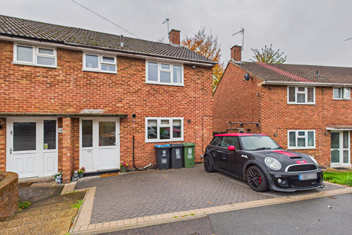 3 Bedroom End Of Terrace House For Sale In Oak Street, Hemel Hempstead, HP3