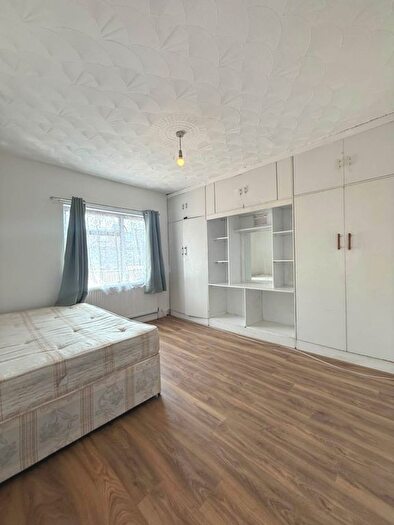 1 Bedroom Flat To Rent In Herbert Road, Southall, UB1