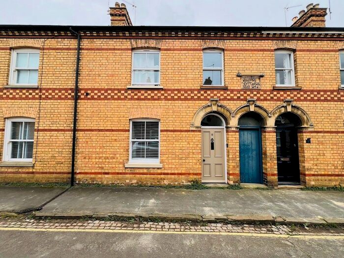 3 Bedroom Property To Rent In Vine Street, Stamford, PE9