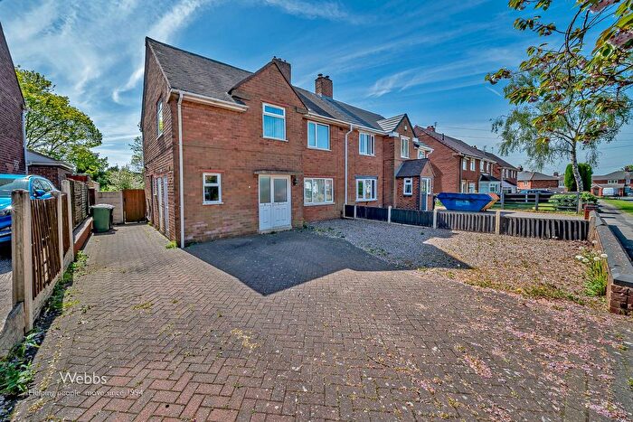 4 Bedroom Semi-Detached House For Sale In Jessie Road, Aldridge, Walsall, WS9