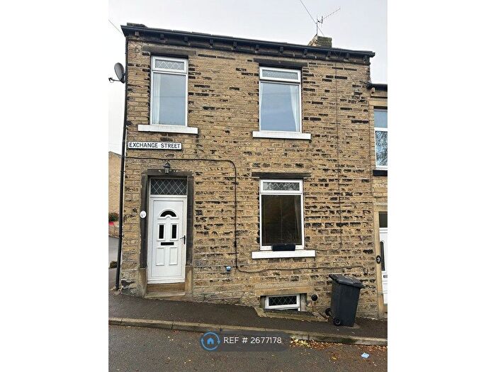 2 Bedroom End Of Terrace House To Rent In Exchange Street, Halifax, HX4