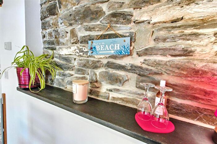 2 Bedroom Cottage For Sale In Tresaith, Cardigan, SA43
