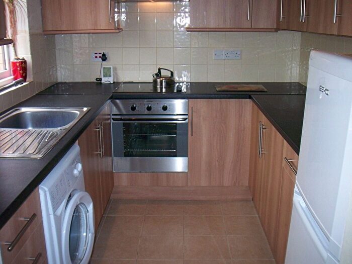 1 Bedroom Studio To Rent In St. Pauls Rise, London, N13