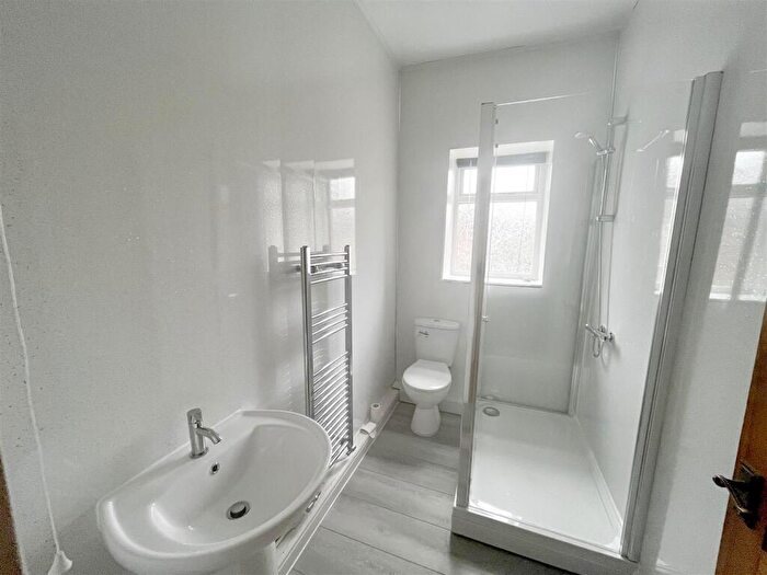2 Bedroom End Of Terrace House To Rent In Park View Road, Hillsborough, S6