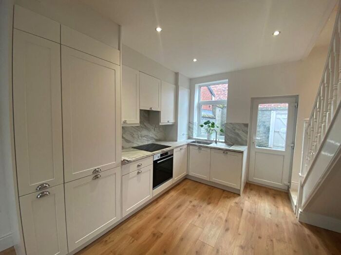 2 Bedroom Property To Rent In Briarwood Road, Liverpool, L17