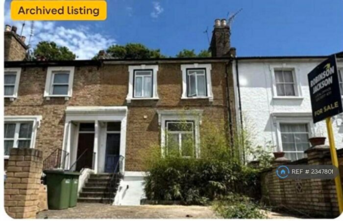 2 Bedroom Maisonette To Rent In Brookhill Road, London, SE18