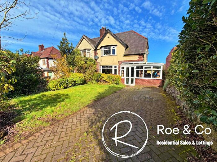 3 Bedroom Semi Detached House For Sale In Chorley Old Road, Horwich, BL6