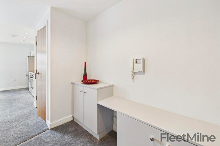 Apartment For Sale In Islington Gates, Fleet Street, Birmingham, B3