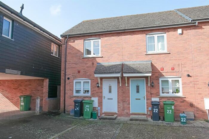2 Bedroom Terraced House To Rent In Hawthorn Place, Didcot, OX11
