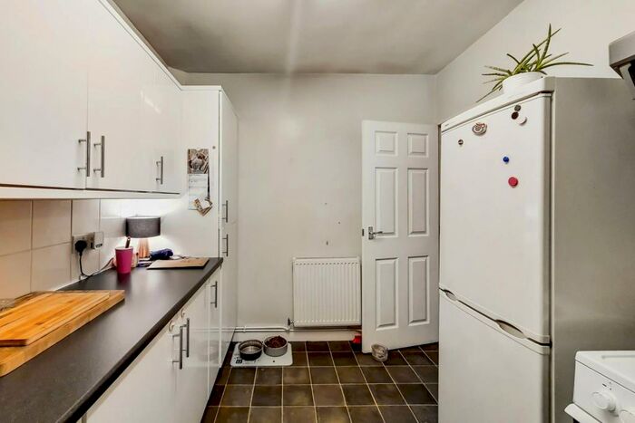 2 Bedroom Flat To Rent In Belgrave Gardens, Harrow, Stanmore, HA7