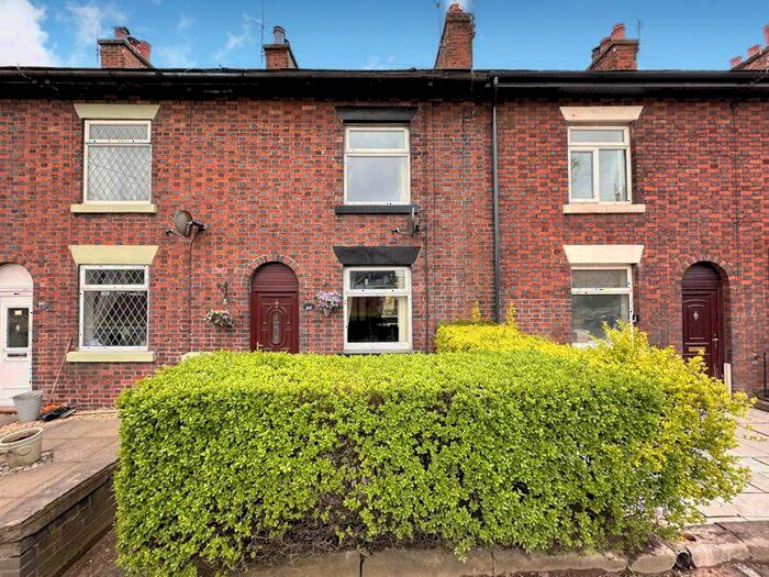 2 Bedroom Terraced House For Sale In Macclesfield Road, Leek, Staffordshire, ST13