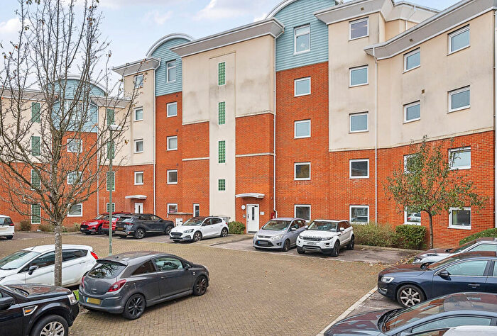 1 Bedroom Apartment For Sale In Burrage Road, Redhill, Surrey, RH1