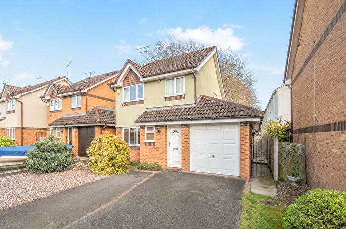 3 Bedroom Detached House For Sale In Houghton Close, Hoole, Chester, CH2