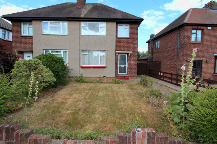 3 Bedroom Semi-Detached House To Rent In Cottingham Grove, Bletchley, Milton Keynes, Buckinghamshire, MK3