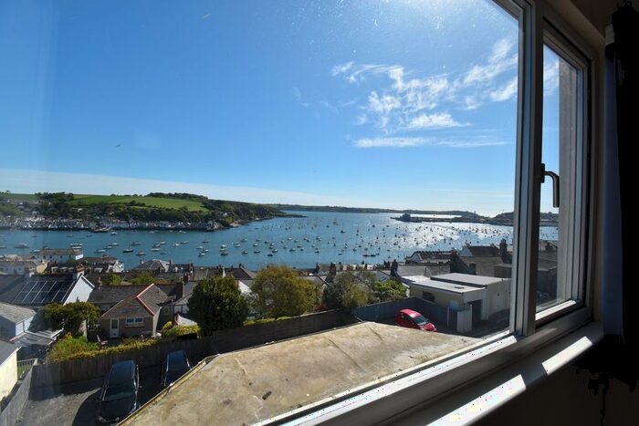 2 Bedroom Flat To Rent In Langton Terrace, Falmouth, TR11