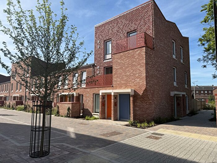1 Bedroom Flat For Sale In Duncombe Square, Burton Stone Lane, York, YO30