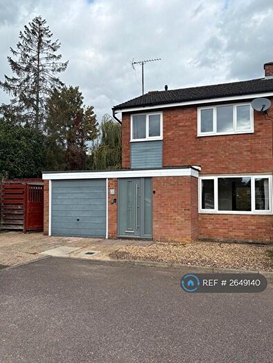 3 Bedroom Semi-Detached House To Rent In Baccara Grove, Bletchley, Milton Keynes, MK2