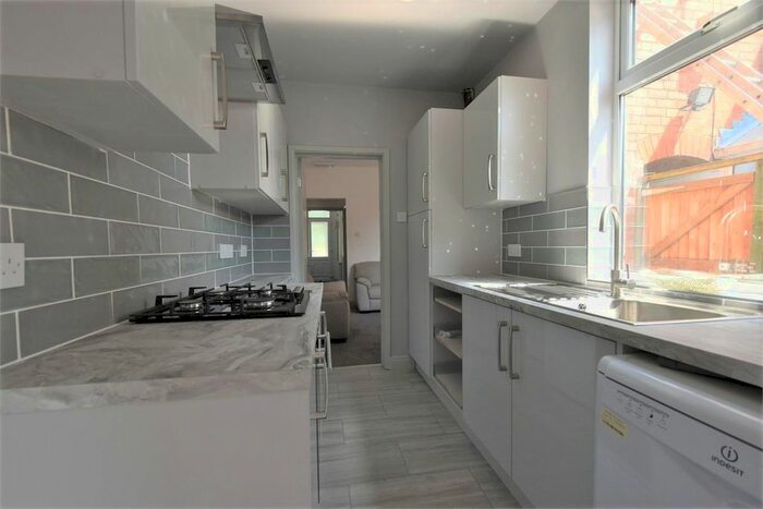 4 Bedroom Terraced House To Rent In Warwards Lane, Selly Oak, Birmingham, B29