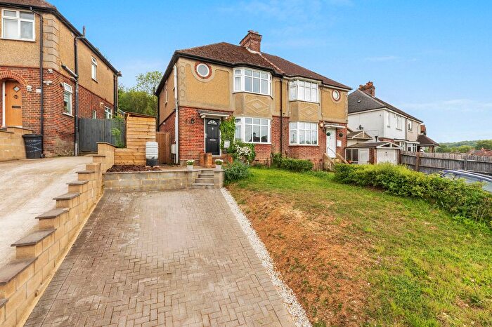 3 Bedroom Semi Detached House For Sale In Dashwood Avenue, High Wycombe, HP12