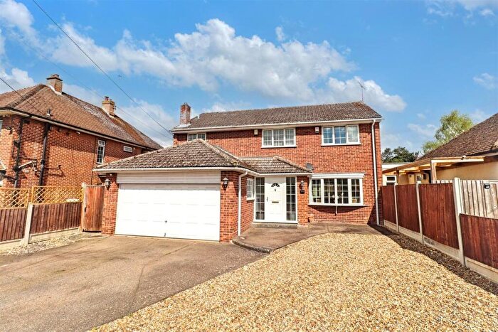4 Bedroom Detached House For Sale In Convent Lane, Braintree, CM7