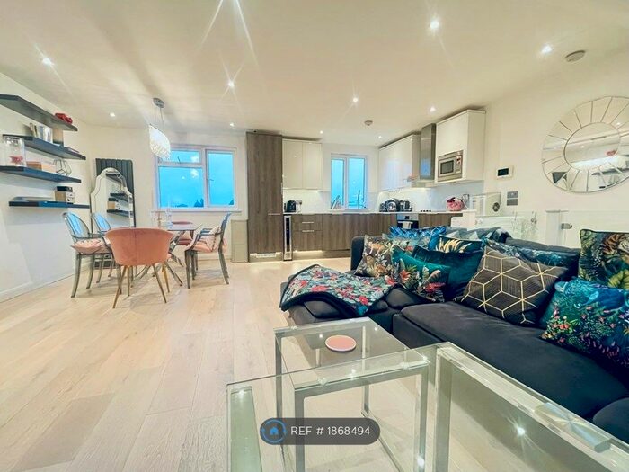 1 Bedroom Maisonette To Rent In Martin Way, London, SW20