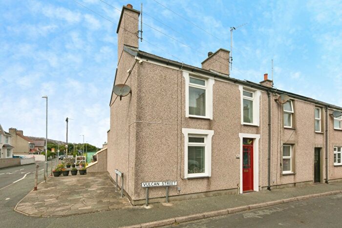 3 Bedroom End Of Terrace House For Sale In Vulcan Street, Holyhead, Isle Of Anglesey, LL65