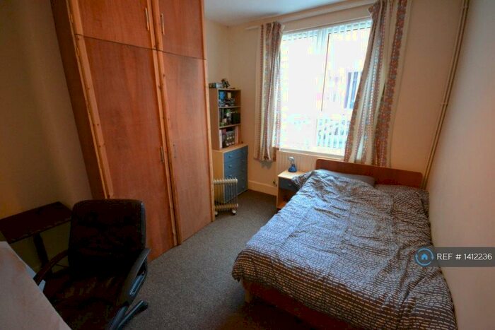 5 Bedroom Terraced House To Rent In Lytham Road, Leicester, LE2