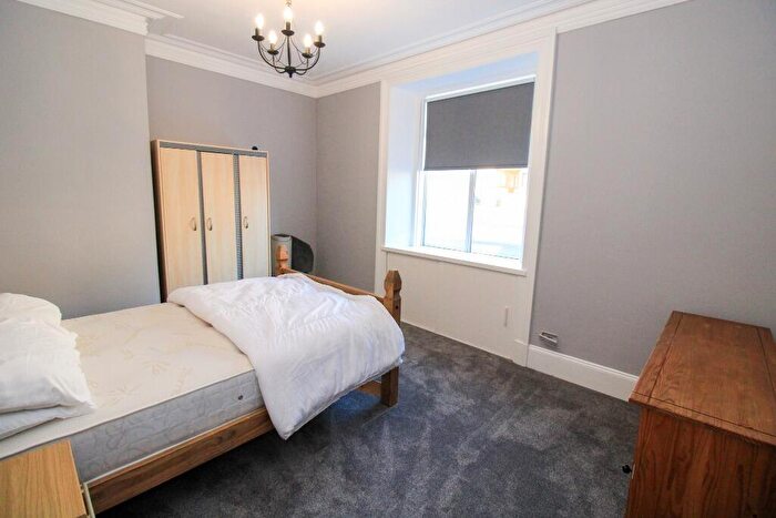 2 Bedroom Flat To Rent In A Willowbank, Wick, KW1