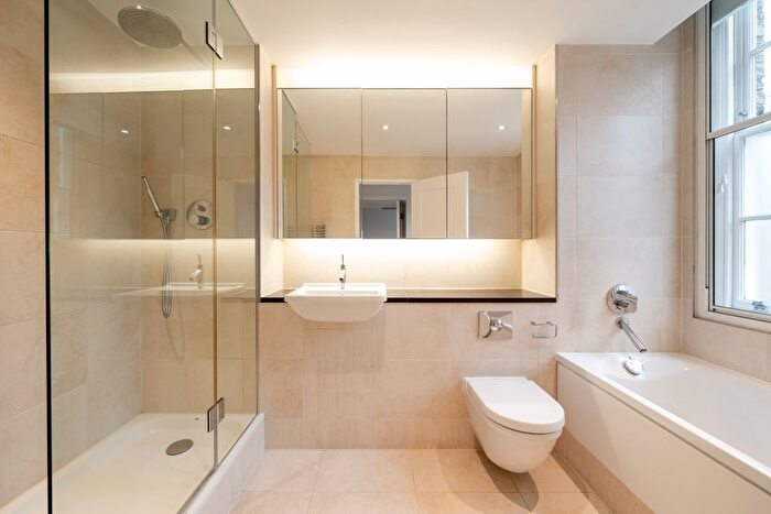 1 Bedroom Flat To Rent In Cavalry Square, London, SW3
