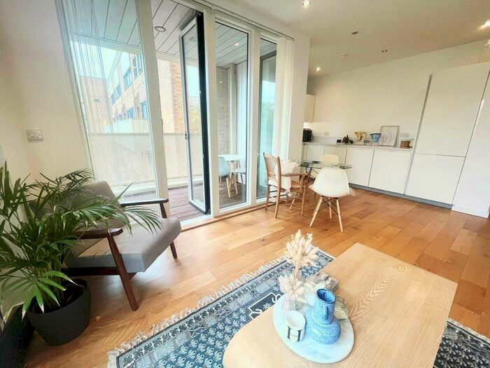 1 Bedroom Flat To Rent In Casbeard Street, N4