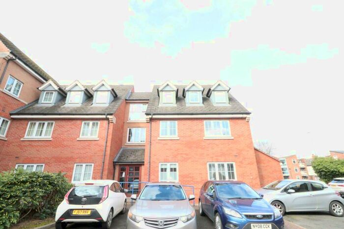 1 Bedroom Flat For Sale In Holland Close, Loughborough, LE11