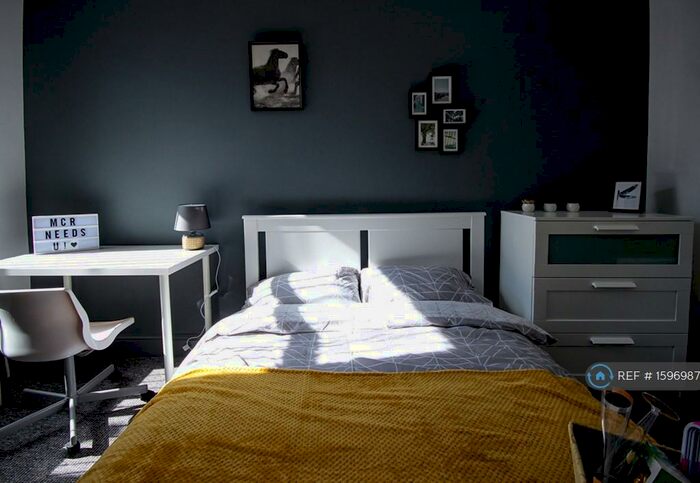 5 Bedroom Terraced House To Rent In Beeley Street, Salford, M6