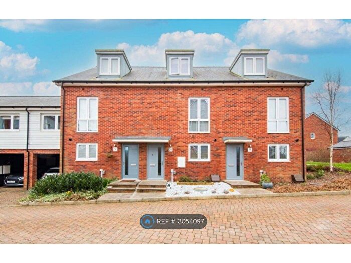 3 Bedroom Terraced House To Rent In The Green, Tunbridge Wells, TN2