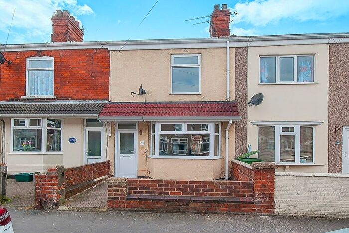 3 Bedroom Terraced House To Rent In Convamore Road, Grimsby, South Humberside, DN32
