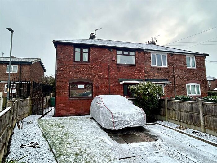 3 Bedroom Semi Detached House For Sale In Finsbury Avenue, Manchester, Greater Manchester, M40